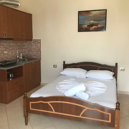 Juli Hasani Guest house Ksamil
