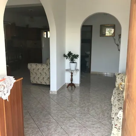 Guest house Juli Hasani